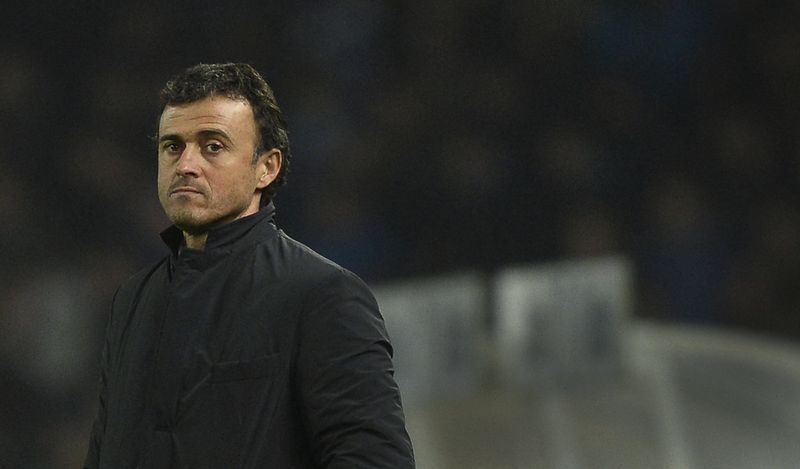 © Reuters. Barcelona's coach Luis Enrique reacts during their Spanish first division soccer match against Real Sociedad at Anoeta stadium in San Sebastian