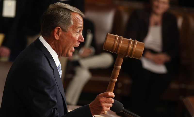 © Reuters. U.S. Speaker of the House Boehner wields the gavel for the first time after being re-elected as the Speaker of the House of Representatives at the start of the 114th Congress at the U.S. Capitol in Washington