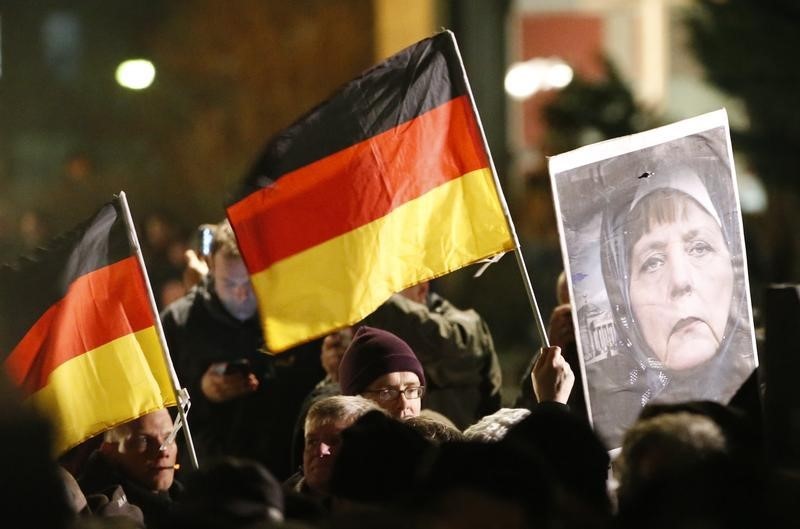 © Reuters. Marcha anti-imigração em Dresden