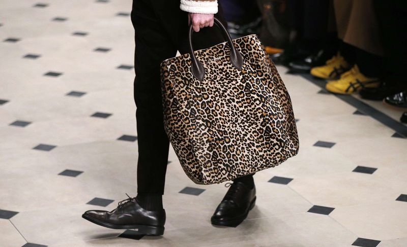 © Reuters. A model presents a creation from the Burberry Prorsum Autumn/Winter 2015 collection during "London Collections: Men" in London