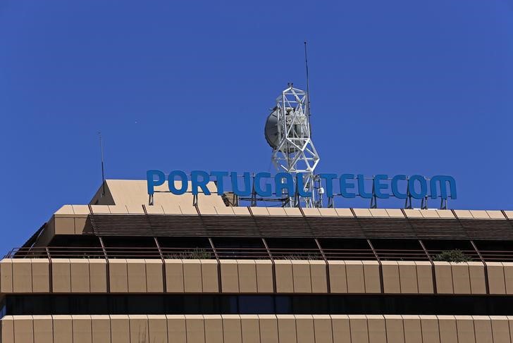 © Reuters. The Portugal Telecom (PT) headquarters is seen in Lisbon