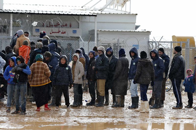 © Reuters. الأمم المتحدة: "الفقر المدقع" يدفع لاجئي سوريا لاتخاذ إجراءات جذرية