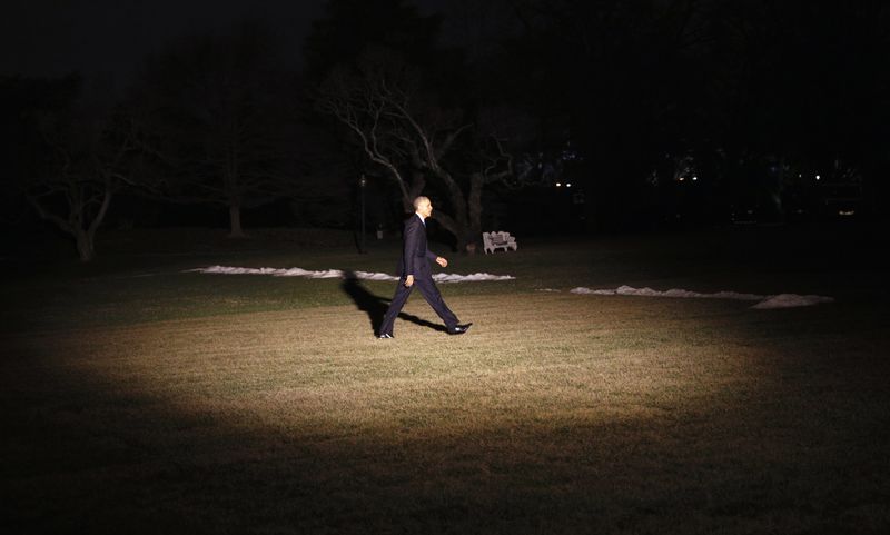 © Reuters. Obama returns to the White House in Washington