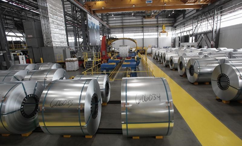 © Reuters. Steel coils wait to be shrink wrapped and shipped to customers at the Severstal steel mill in Dearborn, Michigan