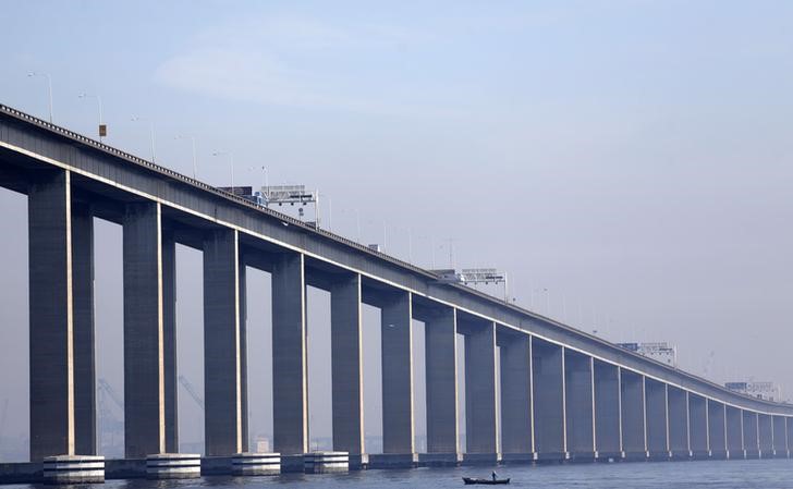 © Reuters. Ponte Rio-Niterói, no Rio de Janeiro