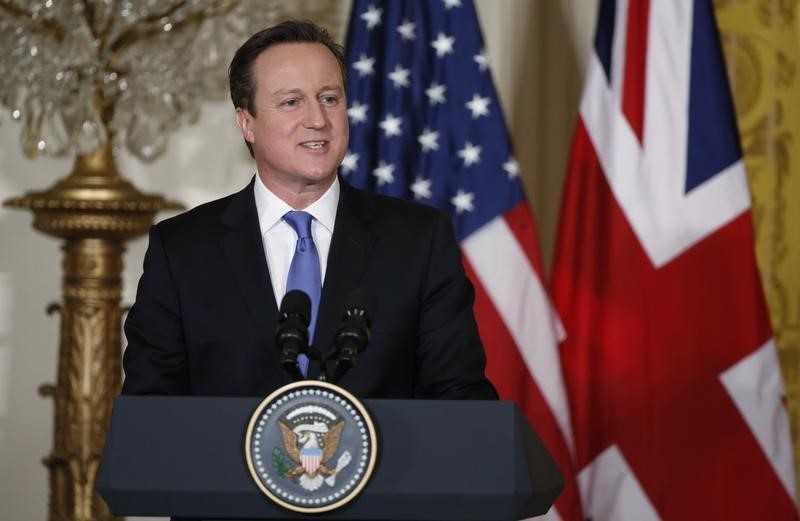 © Reuters. كاميرون: بريطانيا ستزيد مساهمتها في مناورات لحلف الأطلسي في شرق أوروبا