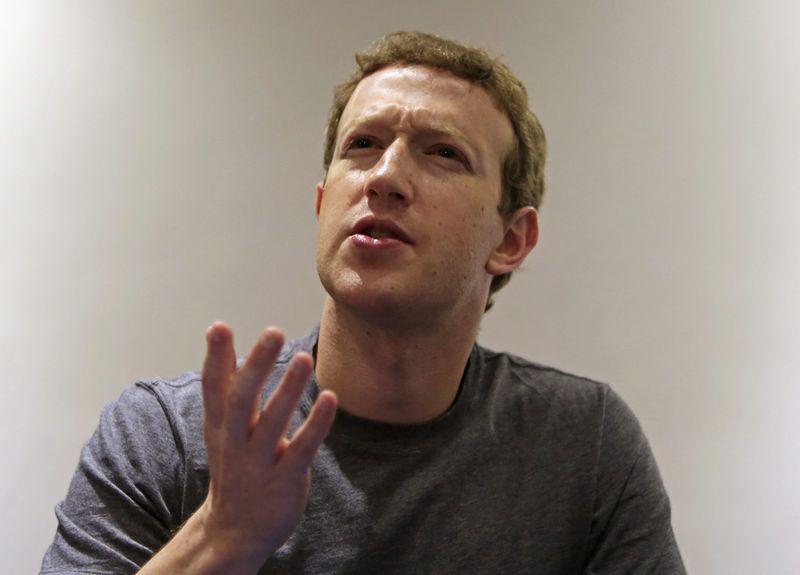 © Reuters. Facebook CEO Mark Zuckerberg speaks during a Reuters interview at the University of Bogota