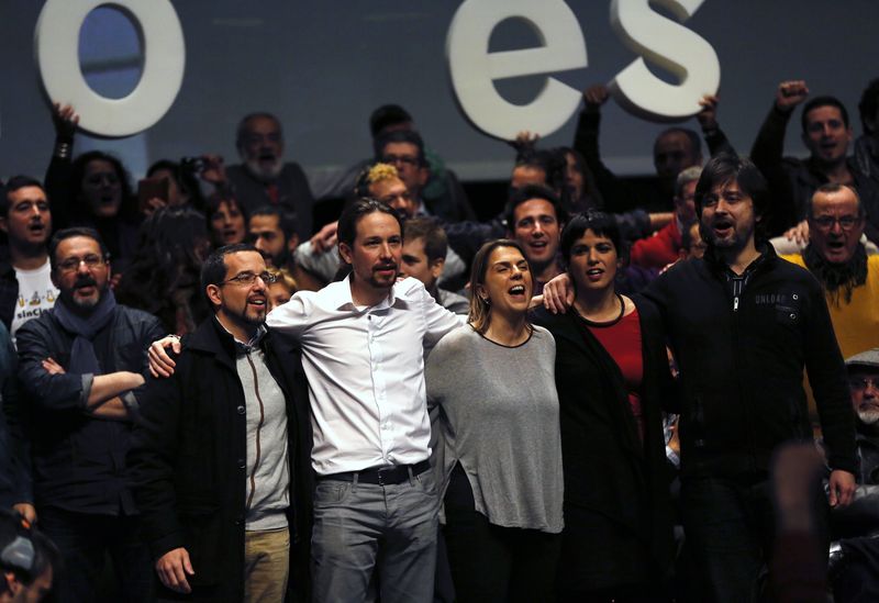 © Reuters. Pablo Iglesias ve a Podemos como "única opción de cambio" frente al PP - El País