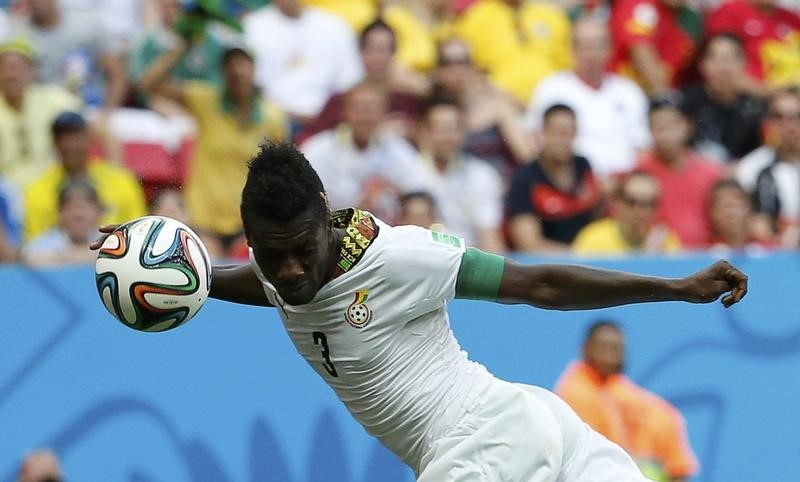 © Reuters. Ghana's Gyan heads to score against Portugal during their 2014 World Cup Group G soccer match at the Brasilia national stadium in Brasilia