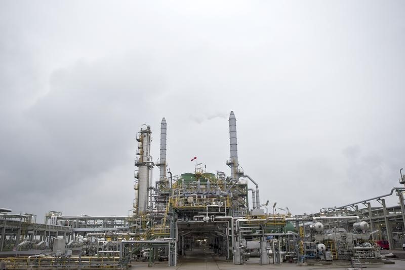 © Reuters. Total oil refinery in Leuna