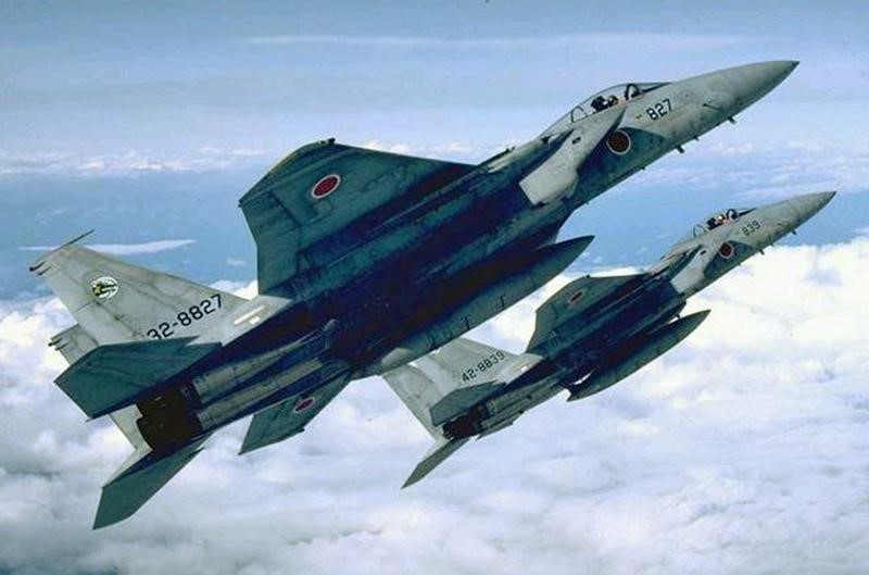 © Reuters. Архивное фото японских истребителей F-15