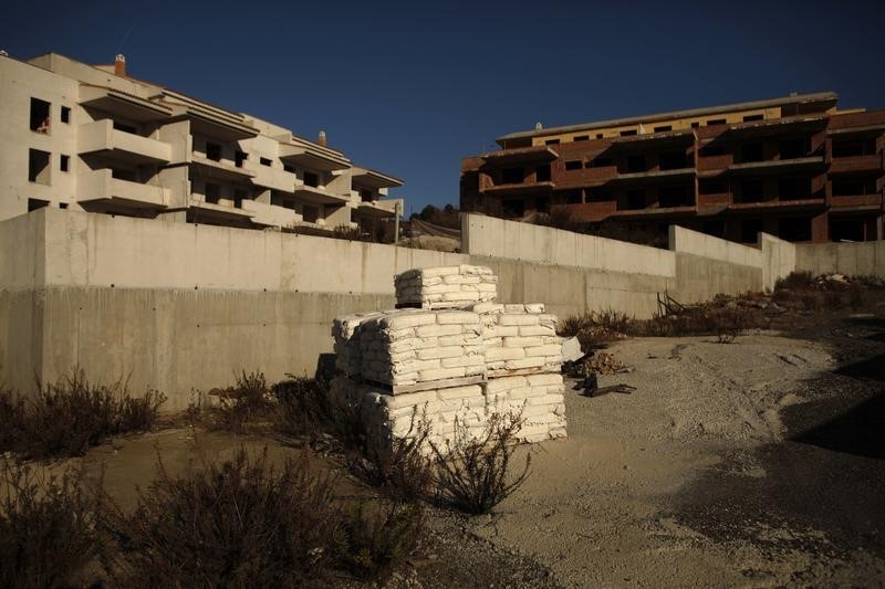 © Reuters. El consumo de cemento en España sigue en niveles de los años 60 