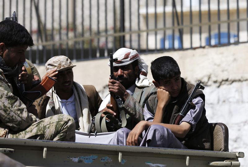 © Reuters. زعيم الحوثيين يتهم الرئيس اليمني بحماية الفساد