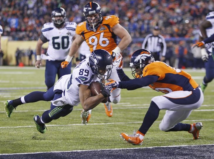 © Reuters. Seattle Seahawks e Denver Broncos no Super Bowl