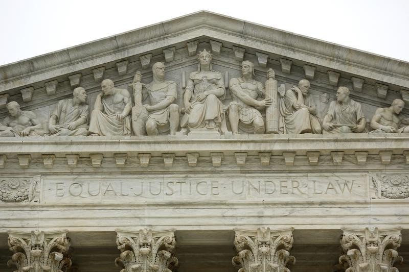 © Reuters. The phrase "Equal Justice Under Law" adorns the west entrance to the U.S. Supreme Court building in Washington