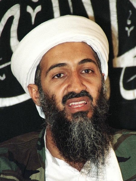 © Reuters. متحدث باسم بن لادن يواجه محاكمة أمريكية في اتهامات بالارهاب