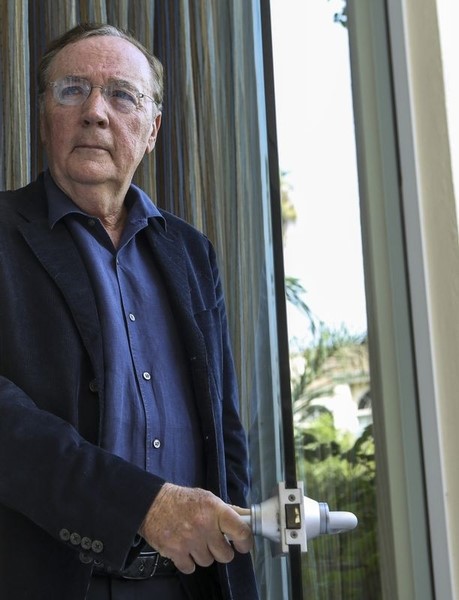 © Reuters. James Patterson lanza nueva novela que se autodestruirá en 24 horas