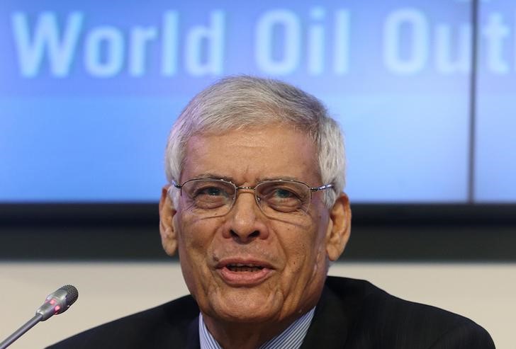 © Reuters. OPEC Secretary-General al-Badri addresses the media during the presentation of OPEC's World Oil Outlook in Vienna