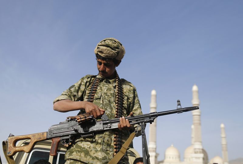 © Reuters. وزراء مجلس التعاون الخليجي يعتبرون ما وقع في صنعاء انقلابا