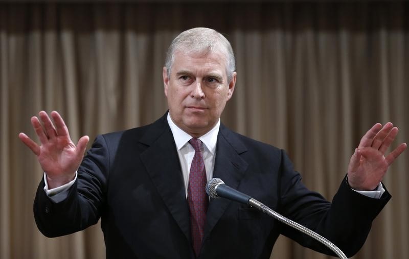© Reuters. Britain's Prince Andrew gestures as he delivers an opening speech at a seminar on Japan-UK security cooperation in Tokyo