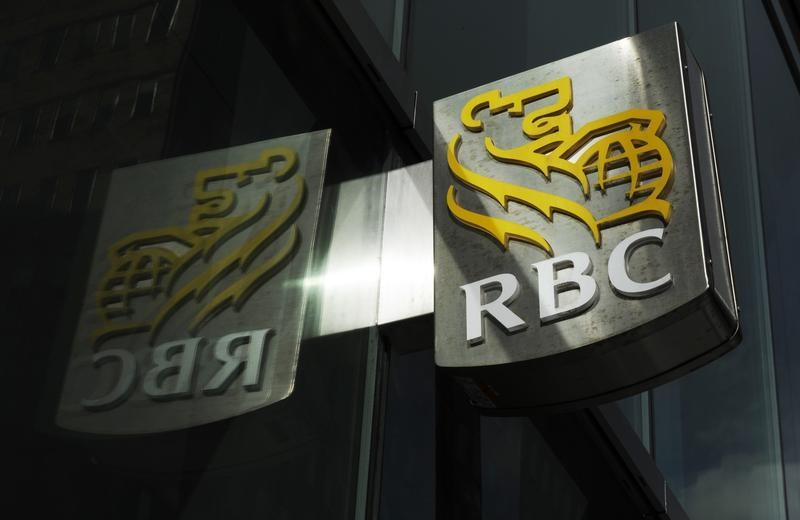 © Reuters. LA BANQUE CANADIENNE RBC RACHÈTE L'AMÉRICAINE CITY NATIONAL