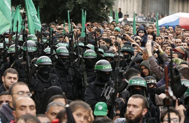 © Reuters. حماس تدعو حزب الله للاتحاد معها في محاربة إسرائيل