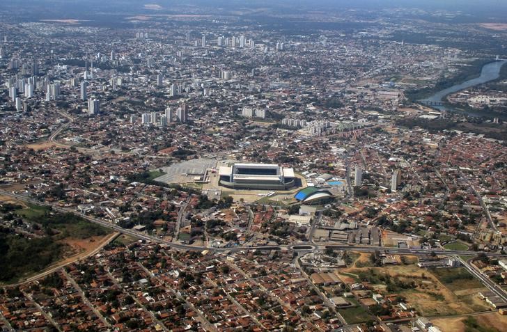 © Reuters. Vista aérea da Arena Pantanal, em Cuiabá