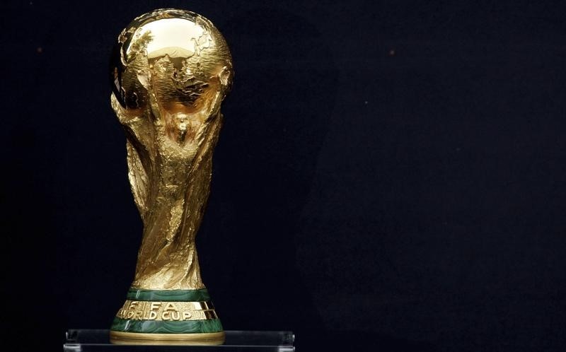 © Reuters. أفريقيا ستبدأ في أكتوبر مشوار تصفيات التأهل لكأس العالم 2018