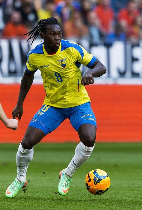 © Reuters. Golazo de ecuatoriano Caicedo abre camino a triunfo Espanyol en Copa del Rey