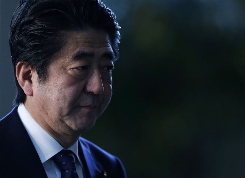 © Reuters. وثيقة قانونية تستبعد توجيه ضربة عسكرية يابانية للدولة الإسلامية