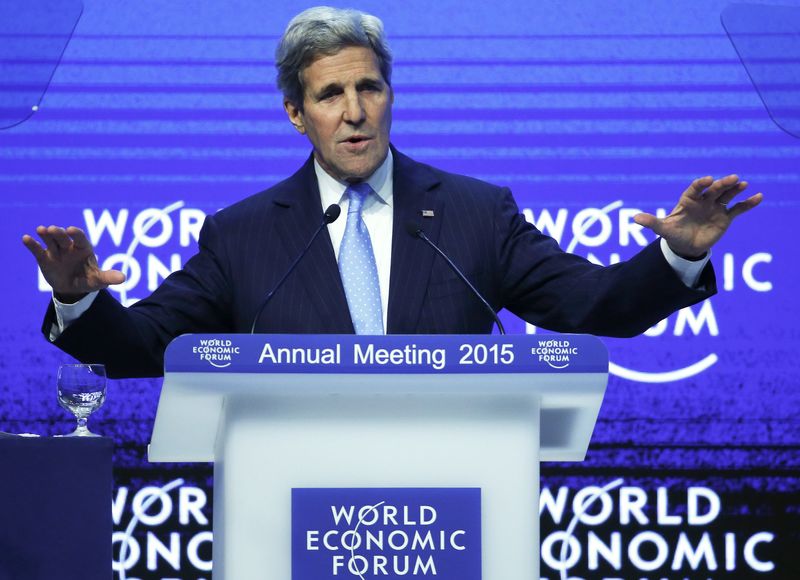 © Reuters. U.S. Secretary of State Kerry makes a special address at the World Economic Forum in the Swiss mountain resort of Davos