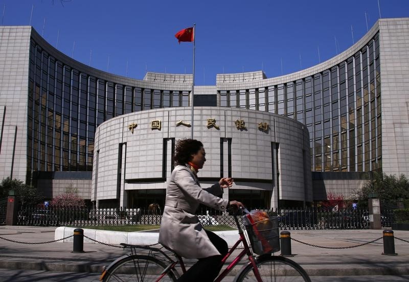 © Reuters. المركزي الصيني: التحفيز الأوروبي قد يدعم صادرات الصين ويضر اليوان