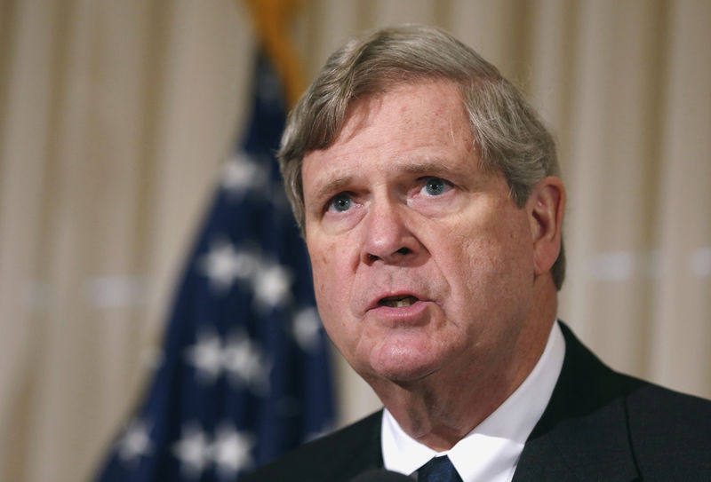 © Reuters. U.S. Secretary of Agriculture Tom Vilsack delivers keynote remarks at the public launch of the U.S. Agriculture Coalition for Cuba while at the National Press Club in Washington