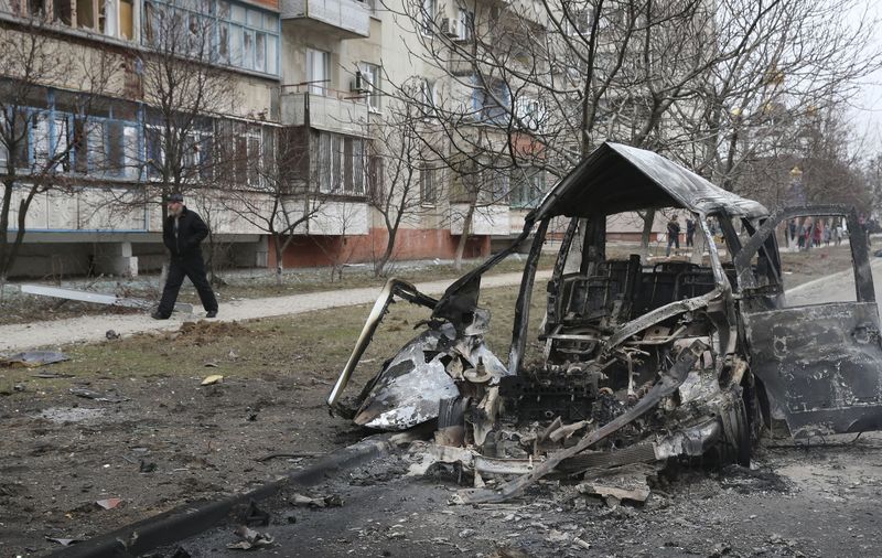 © Reuters. AU MOINS 30 MORTS À MARIOUPOL, DANS LEST DE LUKRAINE