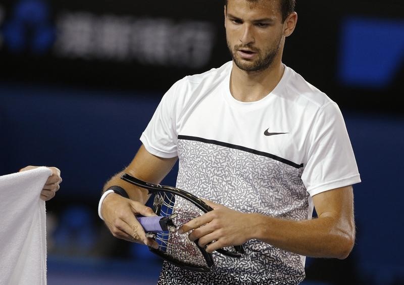 © Reuters. Murray se toma la revancha sobre Dimitrov para seguir adelante en Melbourne