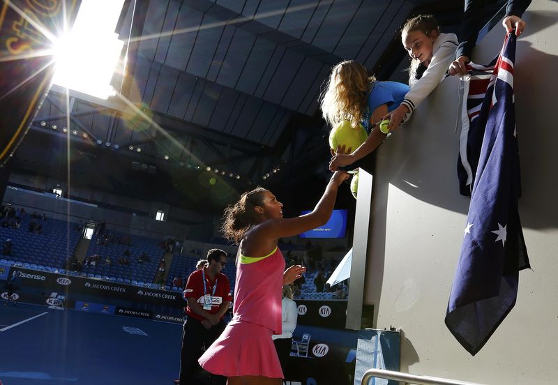 © Reuters. كيز تصعد لأول مرة في مسيرتها لدور الثمانية في بطولة من الأربع الكبرى