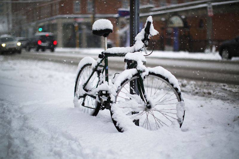 © Reuters. Nevasca em rua de Cambridge, Massachusetts 