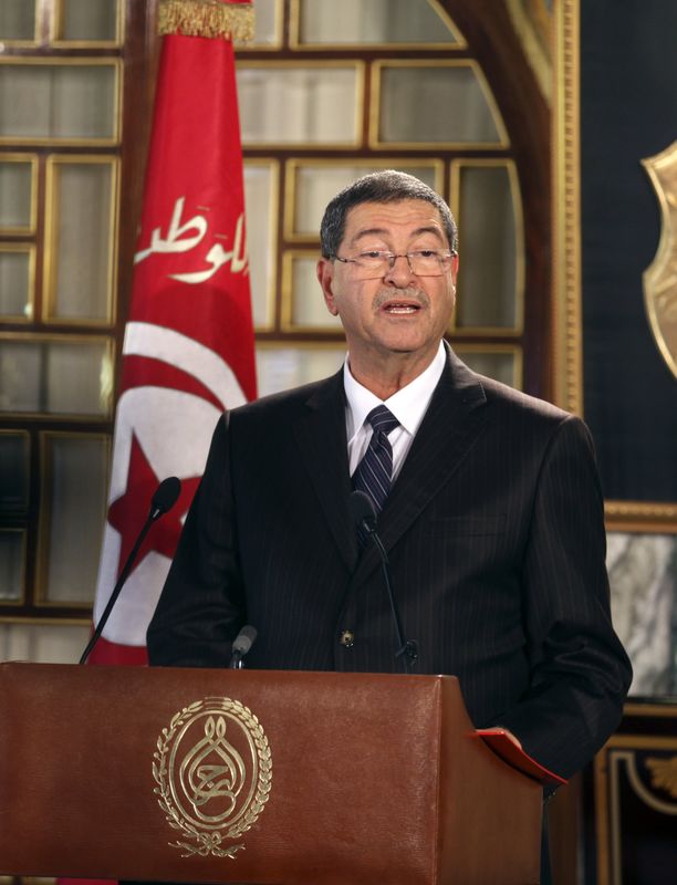 © Reuters. رئيس الوزراء التونسي المكلف يبدأ مفاوضات جديدة بعد رفض لحكومته