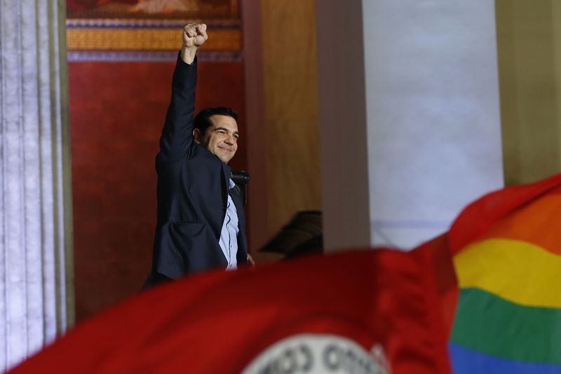 © Reuters. Alexis Tsipras jura el cargo como primer ministro de Grecia