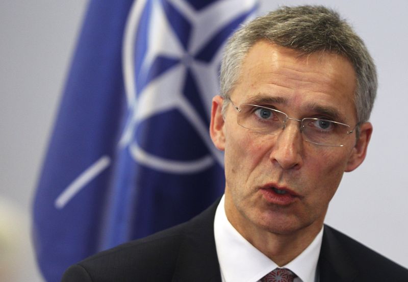 © Reuters. Secretário-geral da Otan Jens Stoltenberg concede entrevista