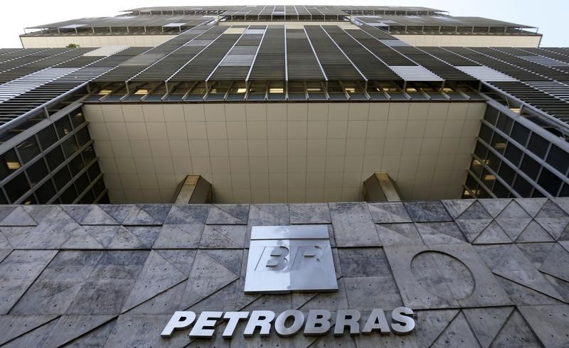 © Reuters. A view is seen of the Petrobras headquarters in Rio de Janeiro