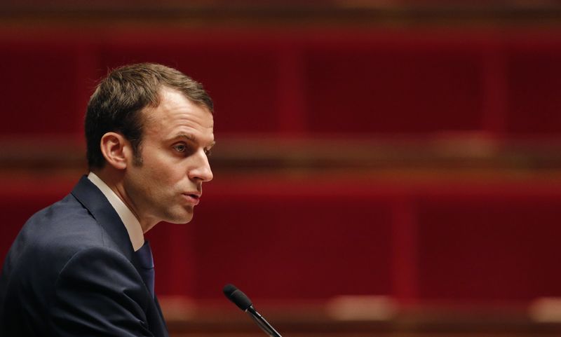 © Reuters. EMMANUEL MACRON ENTEND CONTINUER À RÉFORMER