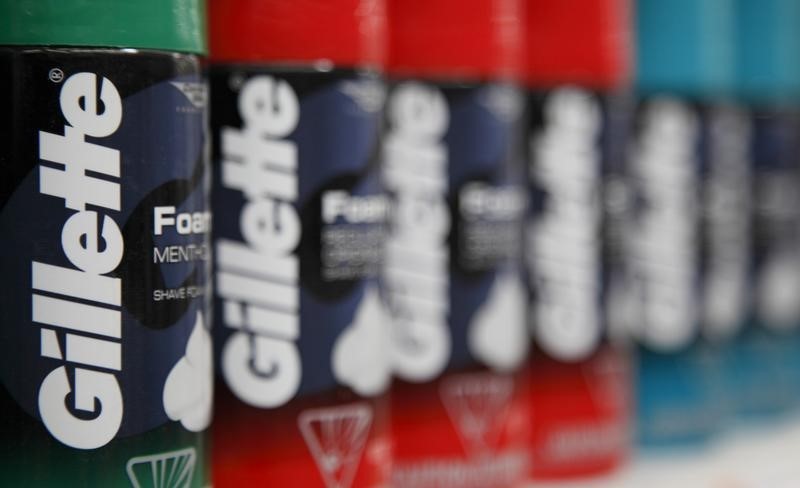 © Reuters. Procter & Gamble's Gillette shaving foam can be seen on display at a new Wal-Mart store in Chicago