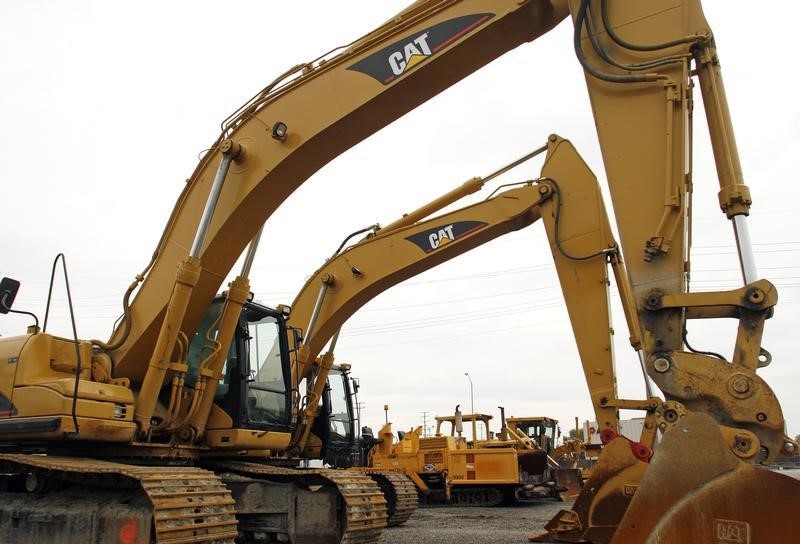 © Reuters. File photo of Caterpillar construction machines in Hammond, Indiana