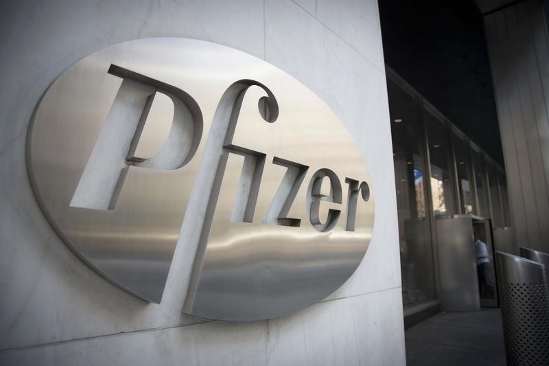 © Reuters. Estimaciones de Pfizer para 2015 decepcionan por genéricos y divisas