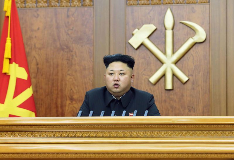 © Reuters. North Korean leader Kim Jong Un delivers a New Year's address