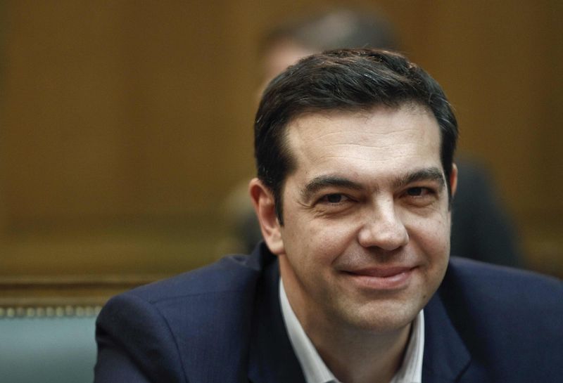 © Reuters. Premiê grego Alexis Tsipras durante reunião ministerial em Atenas