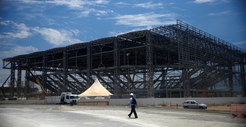 © Reuters. Instalação em construção no Parque Olímpico dos Jogos Olímpicos Rio 2016