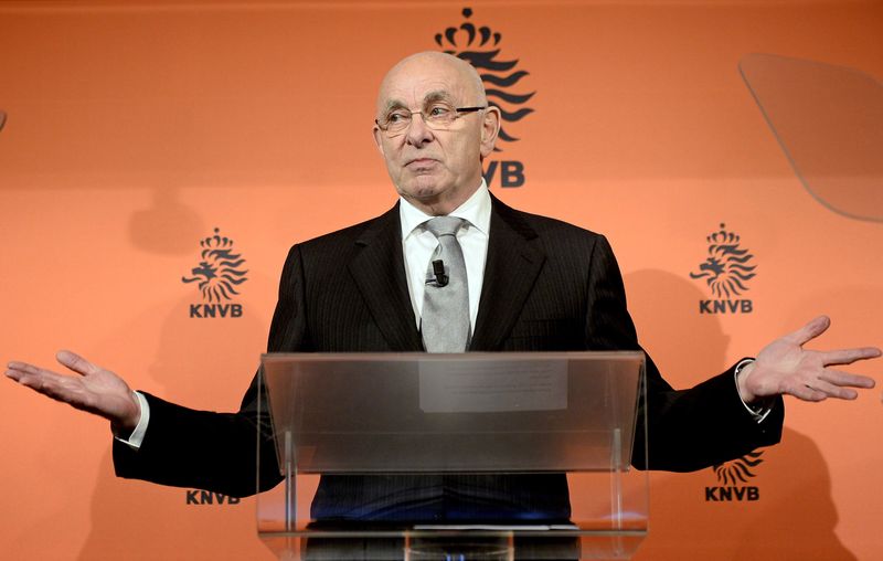 © Reuters. Van Praag, the president of the Dutch Football Association, gestures during a news conference in Amsterdam