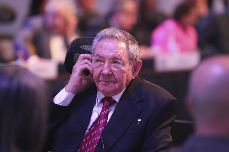 © Reuters. Cuba's President Raul Castro listens during the CELAC summit in San Antonio de Belen in the province of Heredia